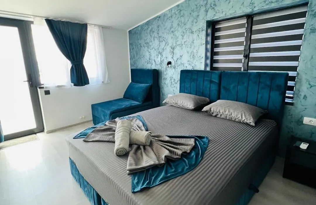 Golden Star Residences-1